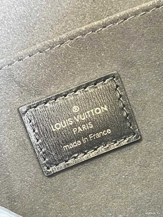 WIS MM DAUPHINE LOUIS VUITTON 1026